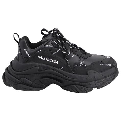 balenciaga triple s allover.